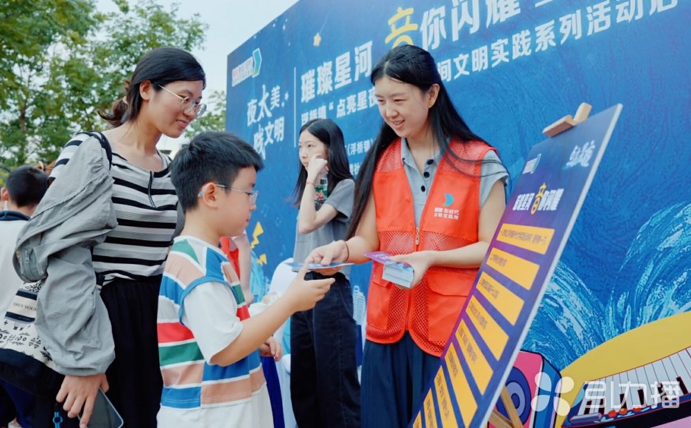 �������ݣ���������̨�������Ļ�����